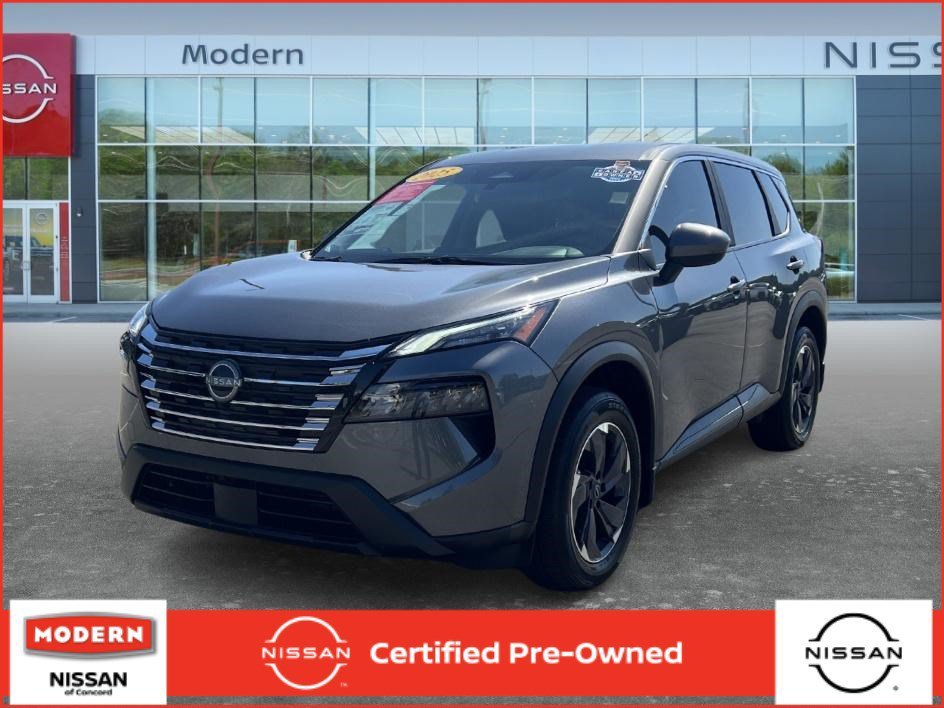 Certified Used 2025 Gun Metallic Nissan SV image 1