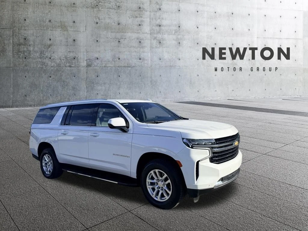 Used 2022 Summit White Chevrolet LT image 1