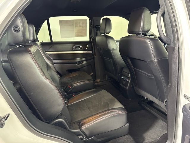 Used 2019 White Ford XLT image 5