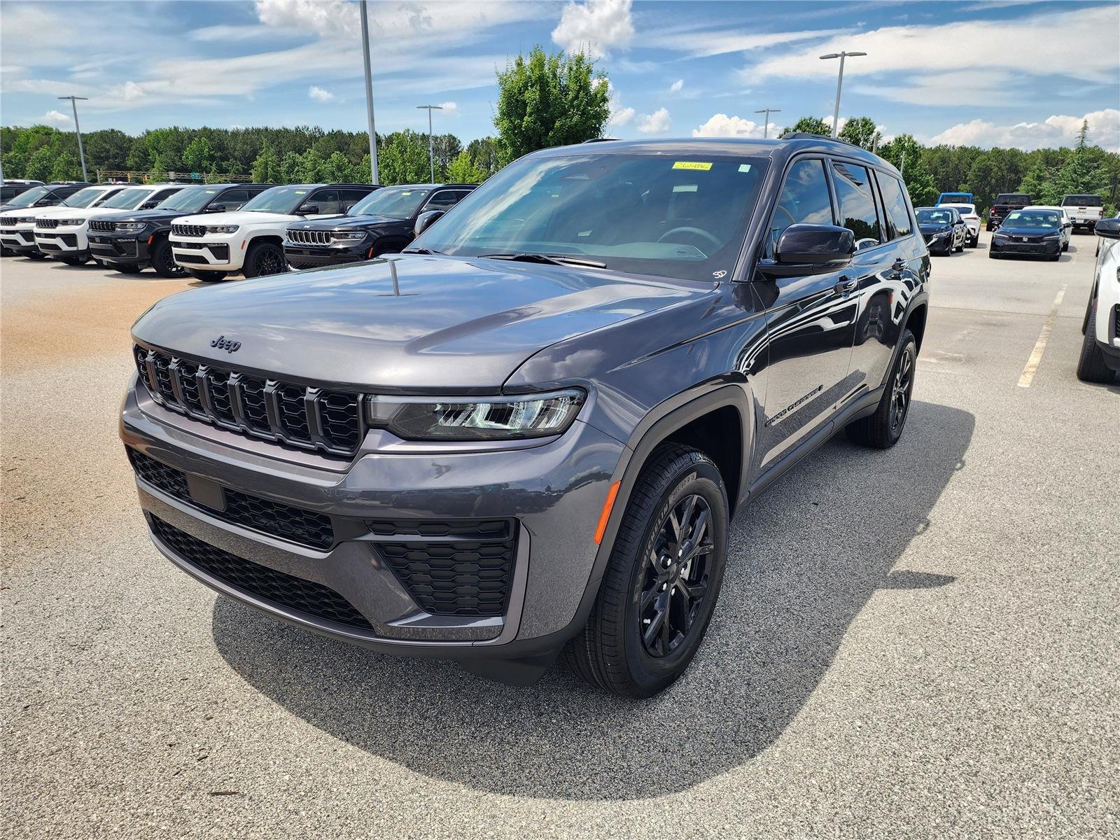 New 2026 Baltic Gray Metallic Clearcoat Jeep Laredo Altitude image 3