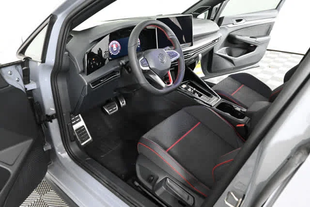 New 2026 Moonstone Gray Volkswagen SE image 18