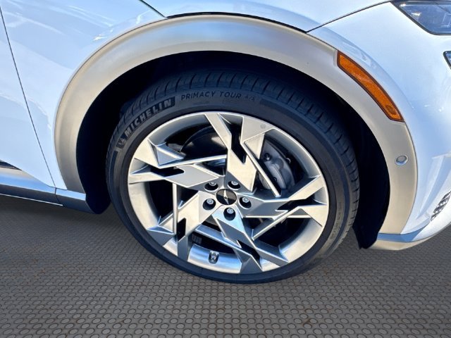 Used 2023 White Genesis Performance image 29
