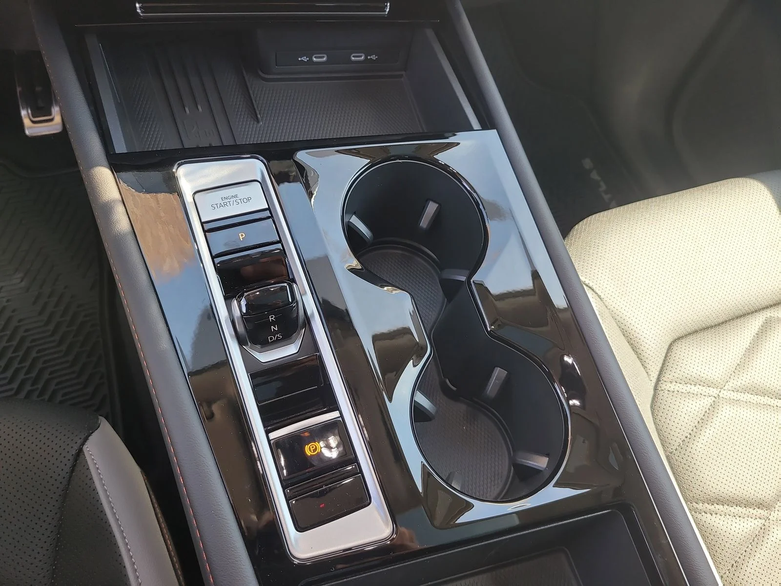 New 2026 Opal White Pearl Volkswagen 2.0T Peak Edition image 26