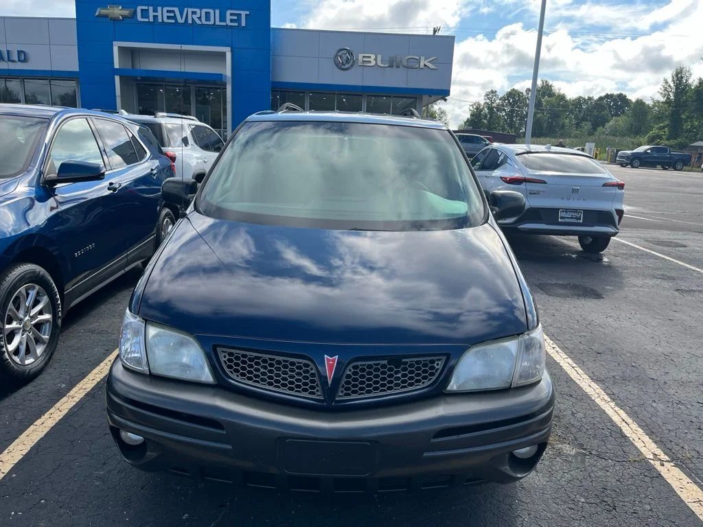 Used 2005 Blue Pontiac M16 image 8