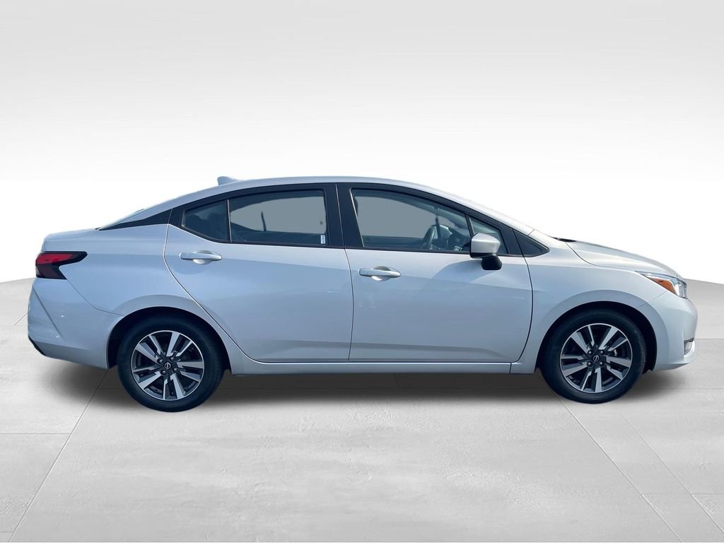 Used 2024 Silver Nissan 1.6 SV image 6