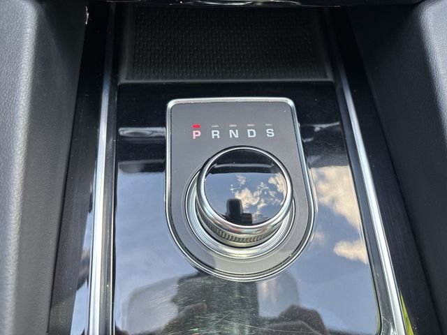 Used 2019 White Jaguar 20d R-Sport image 19