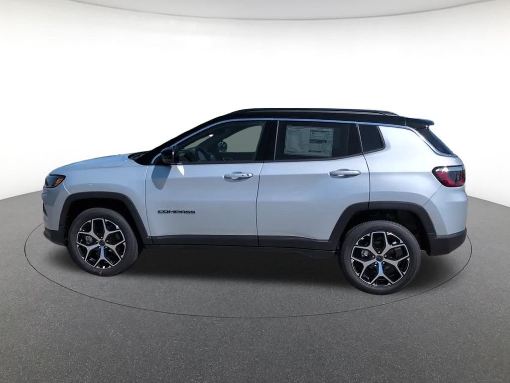 New 2026 Silver Zynith Metallic Clear-Coat Exterior Paint Jeep Limited image 9