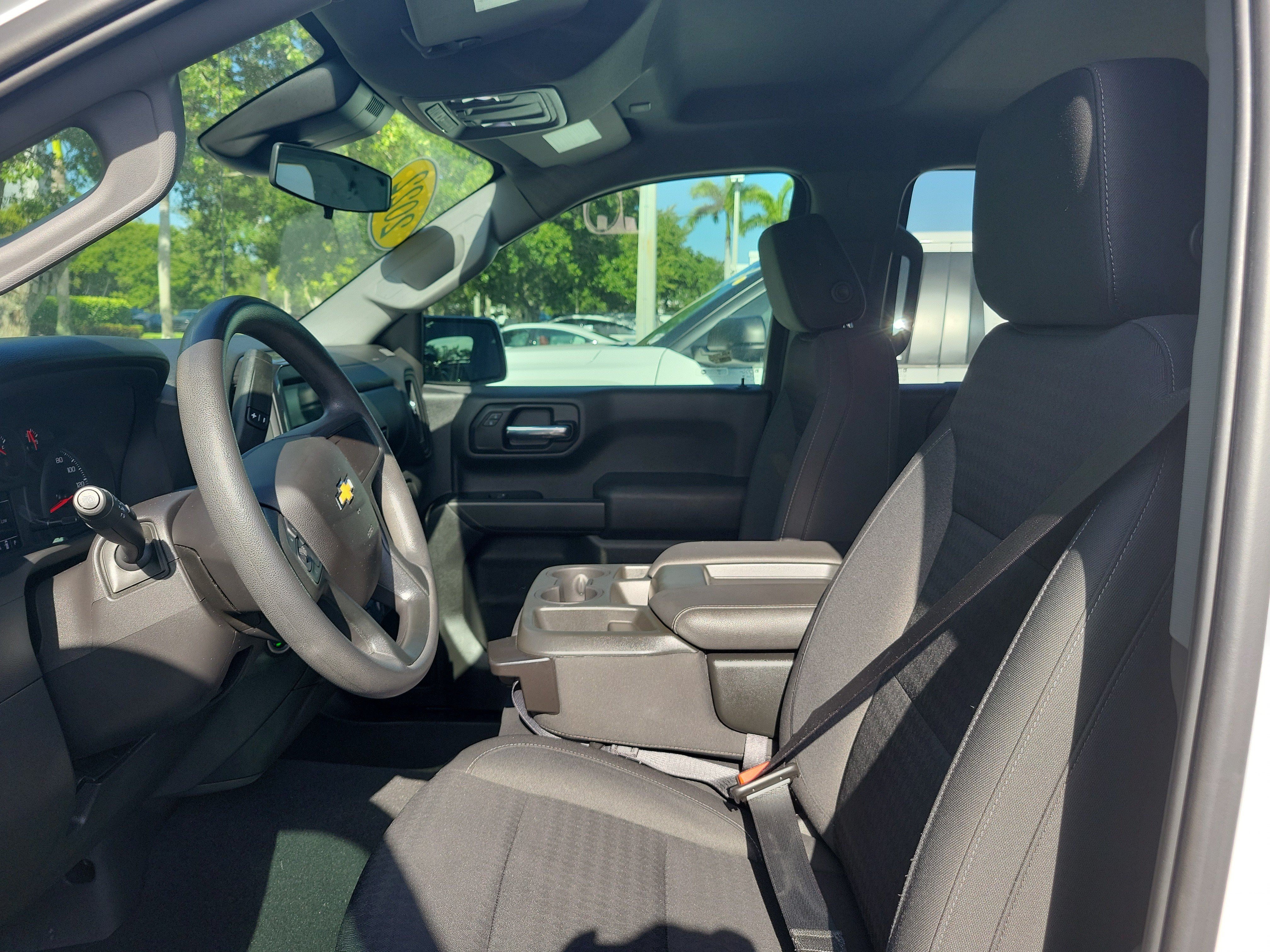 Used 2022 Summit White Chevrolet Custom image 20