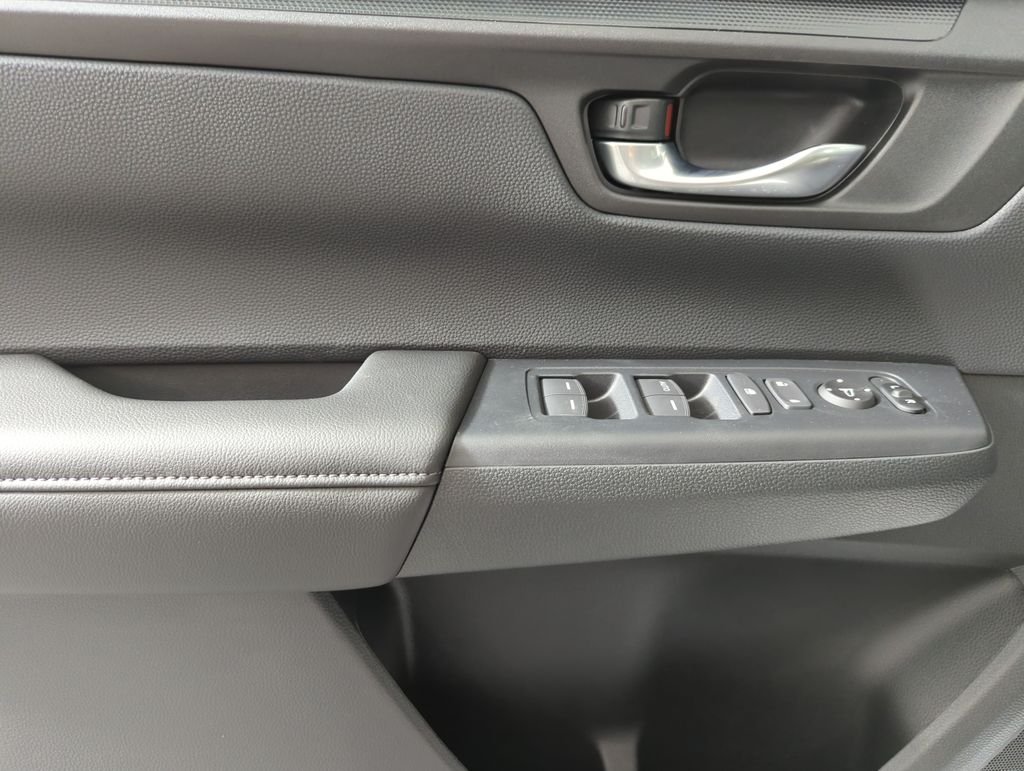 2026 Honda CR-V LX - Photo 13