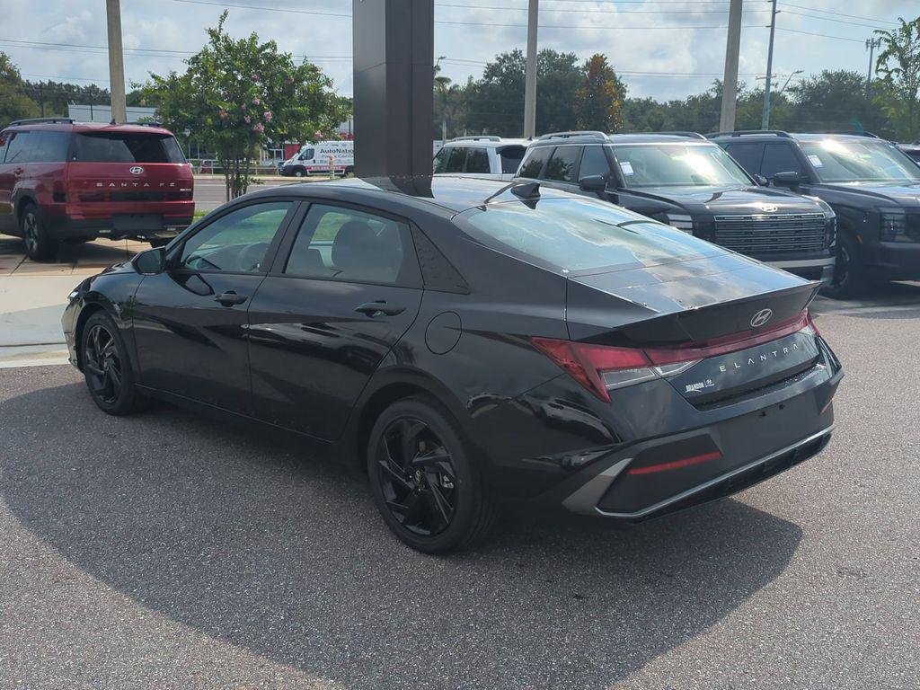 New 2026 Black Hyundai SEL Sport image 7