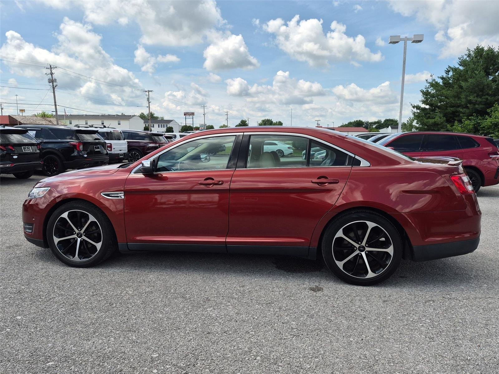 Used 2014 Sunset Metallic Ford Limited image 2