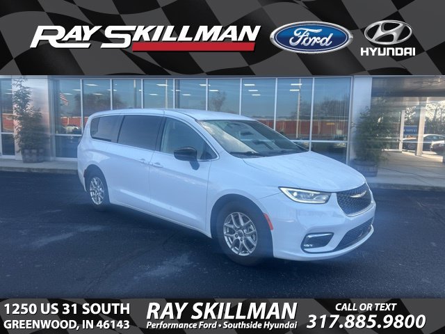 2024 Chrysler Pacifica Touring L