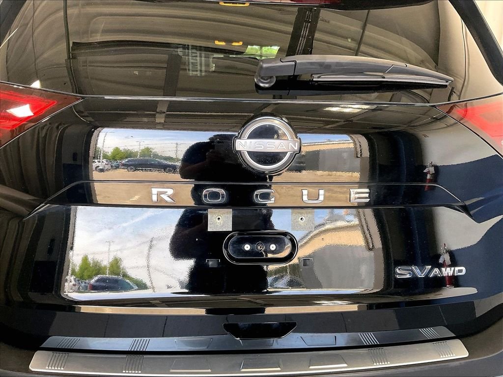 Used 2023 Black Nissan SV image 28