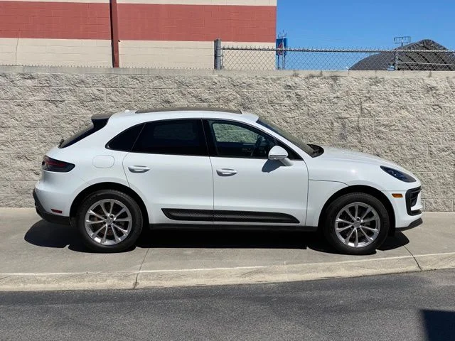 Used 2025 White Porsche  image 8