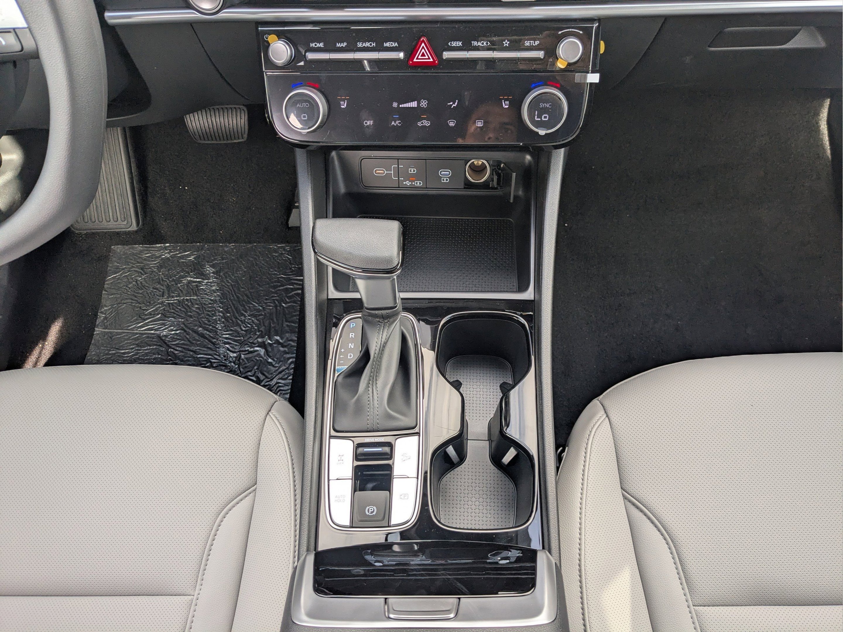 New 2026 Hampton Gray Hyundai SEL AWD image 21