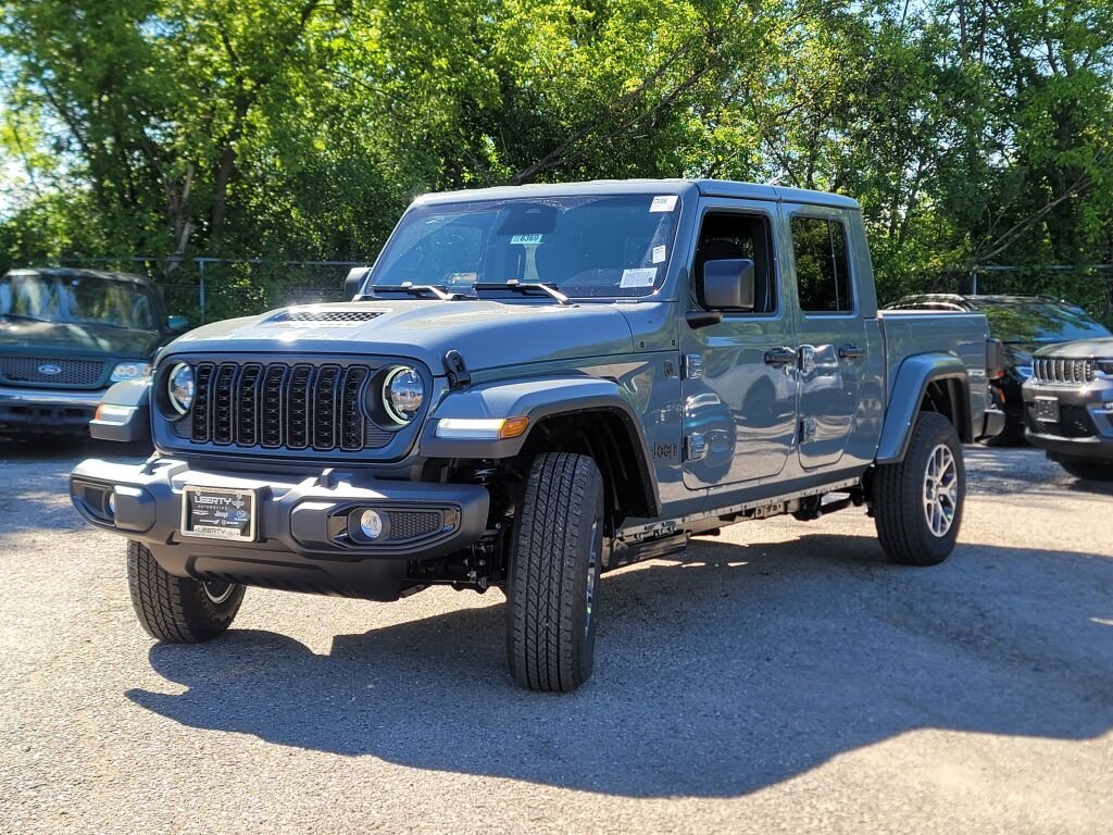 New 2026 Anvil Clear-Coat Exterior Paint Jeep Sport S image 5