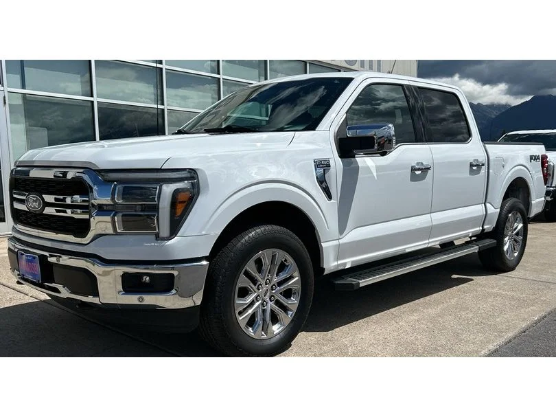 Certified Used 2025 Oxford White Ford LARIAT image 4