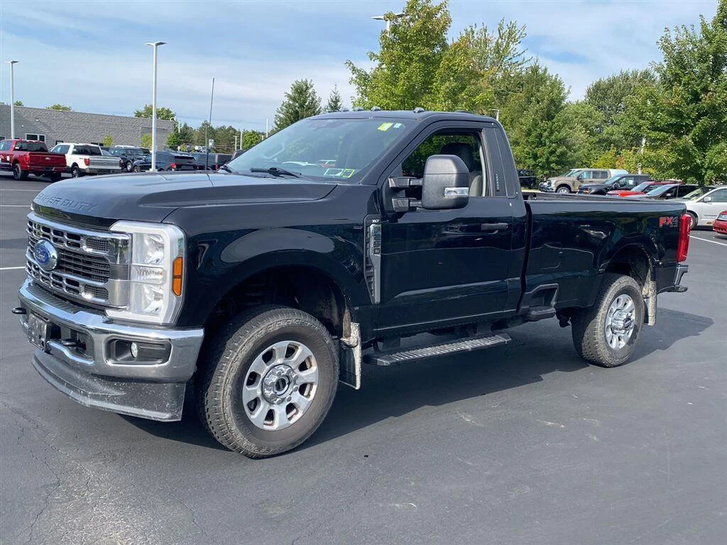 Used 2024 Agate Black Ford XLT image 6