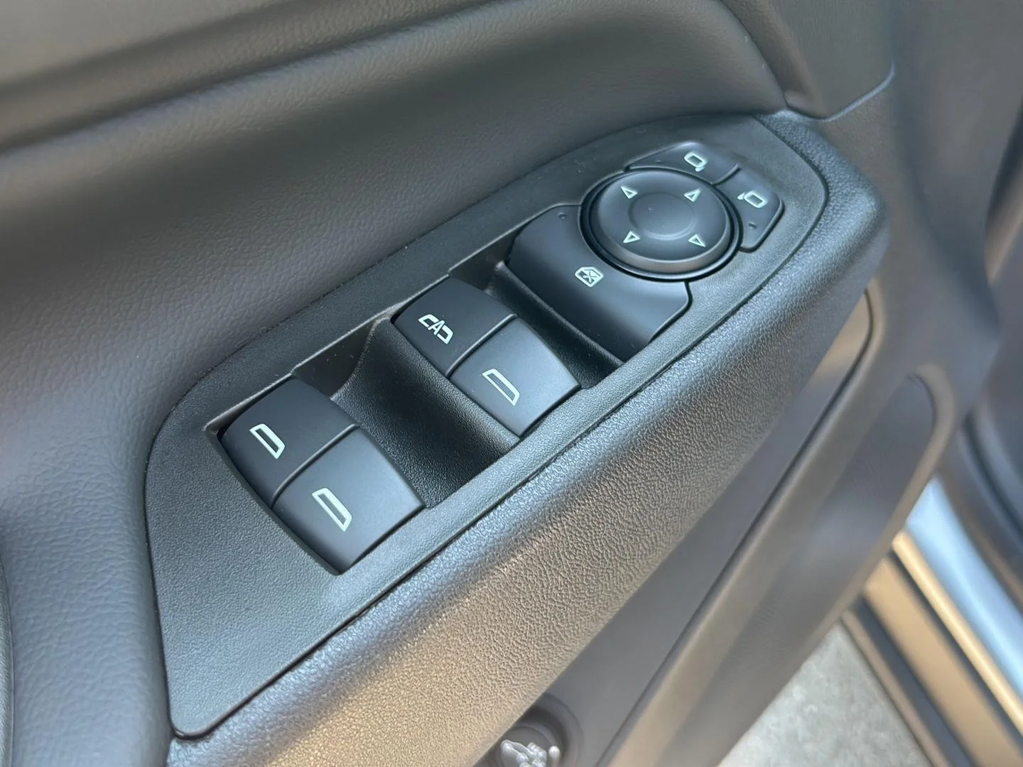 Used 2024 Sterling Gray Metallic Chevrolet LT image 20