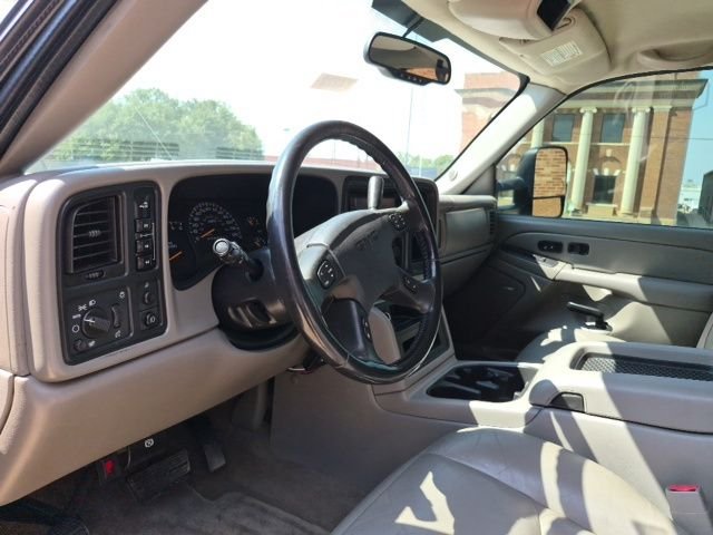 Used 2007 Black GMC SLT image 11