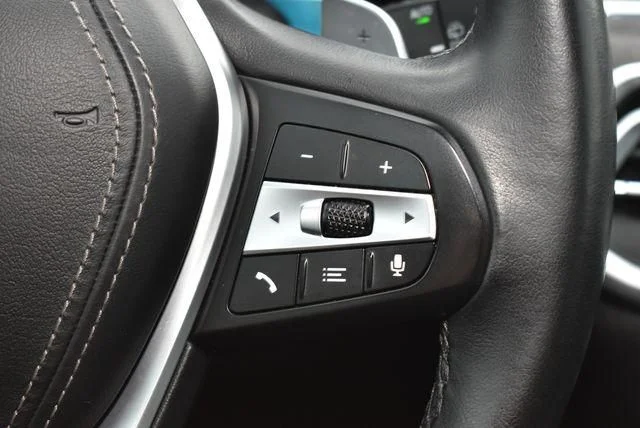 Used 2021 Alpine White BMW xDrive40i image 17