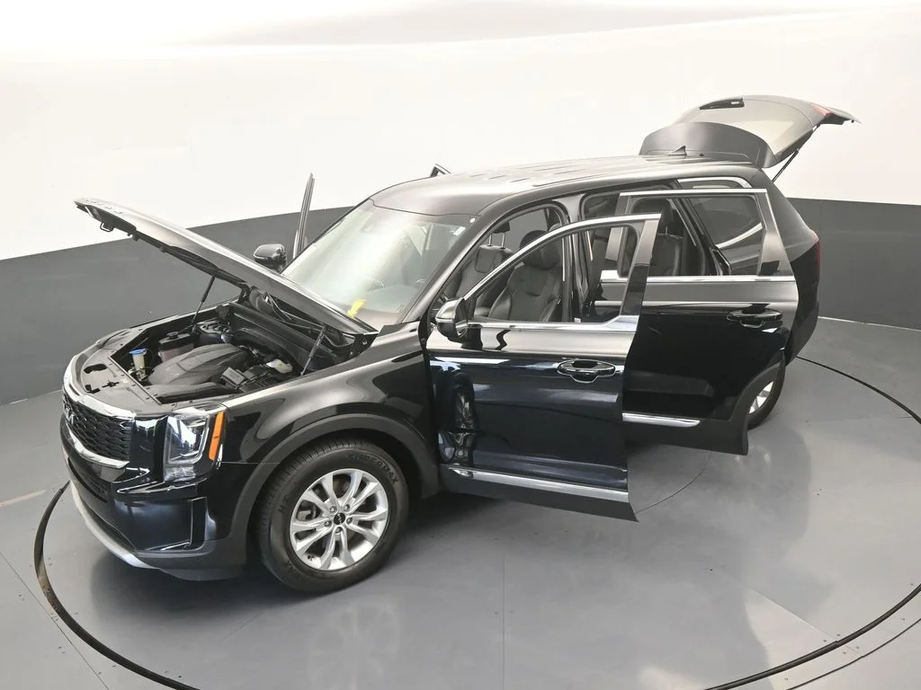 Used 2022 Ebony Black Kia LX image 67