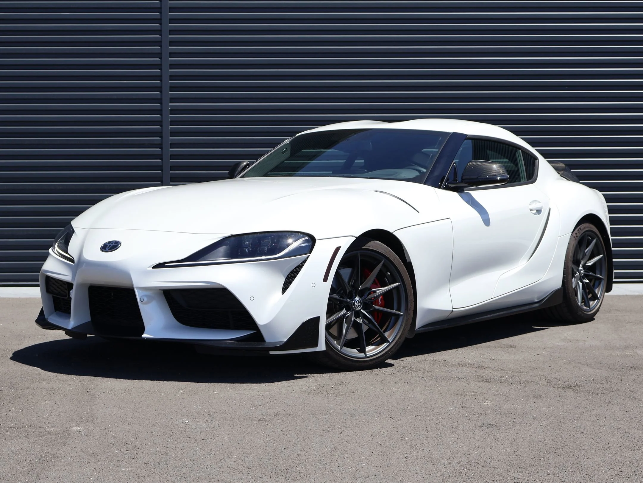 2025 Toyota Supra 3.0 Premium (6MT)'s photo