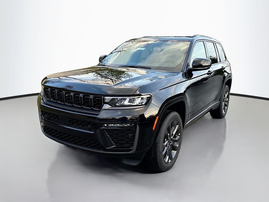 New 2026 Diamond Black Crystal Pearl-Coat Exterior Paint Jeep Limited Reserve image 8