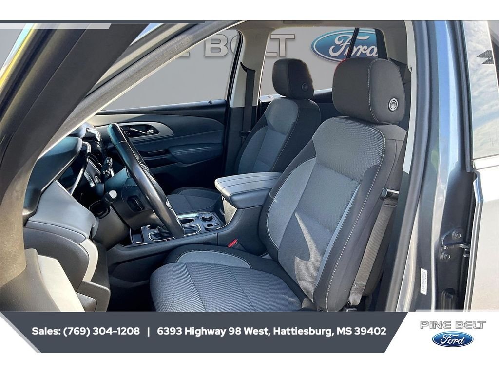 Used 2020 Satin Steel Metallic Chevrolet LT Cloth image 18