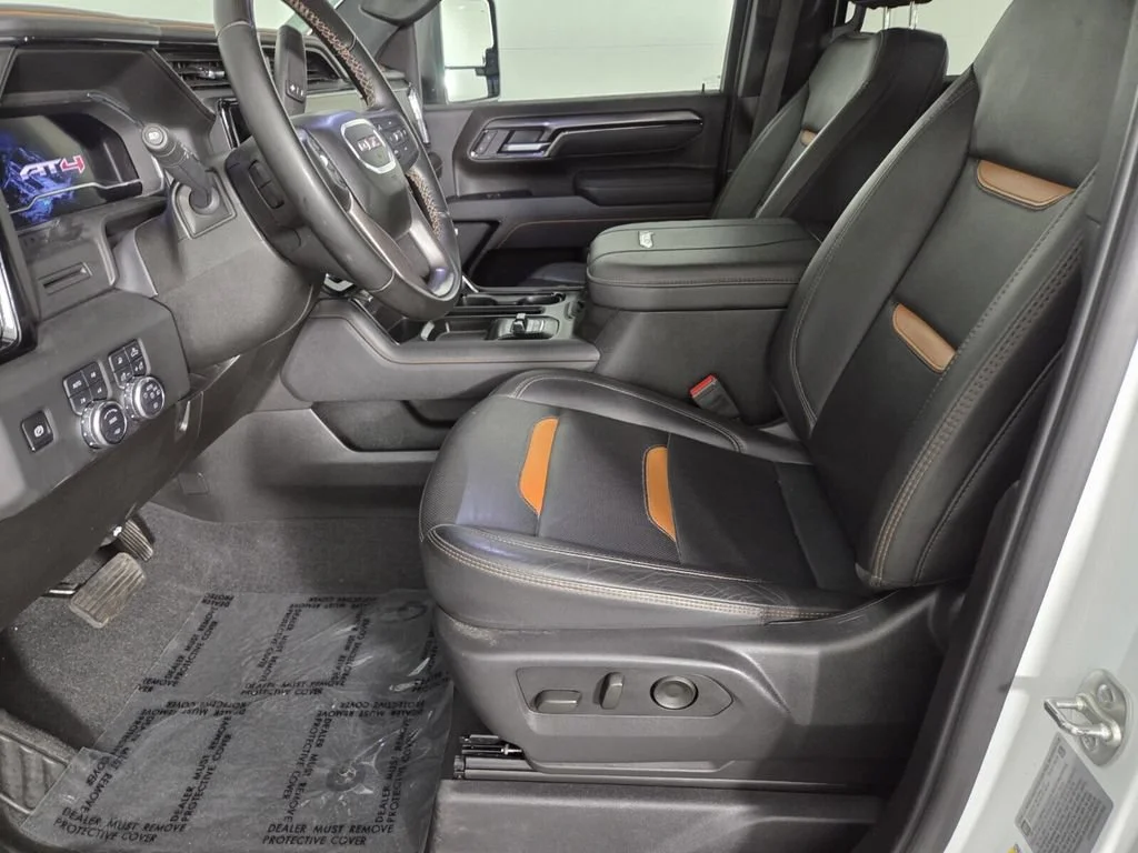 Used 2025 Summit White GMC AT4 image 12