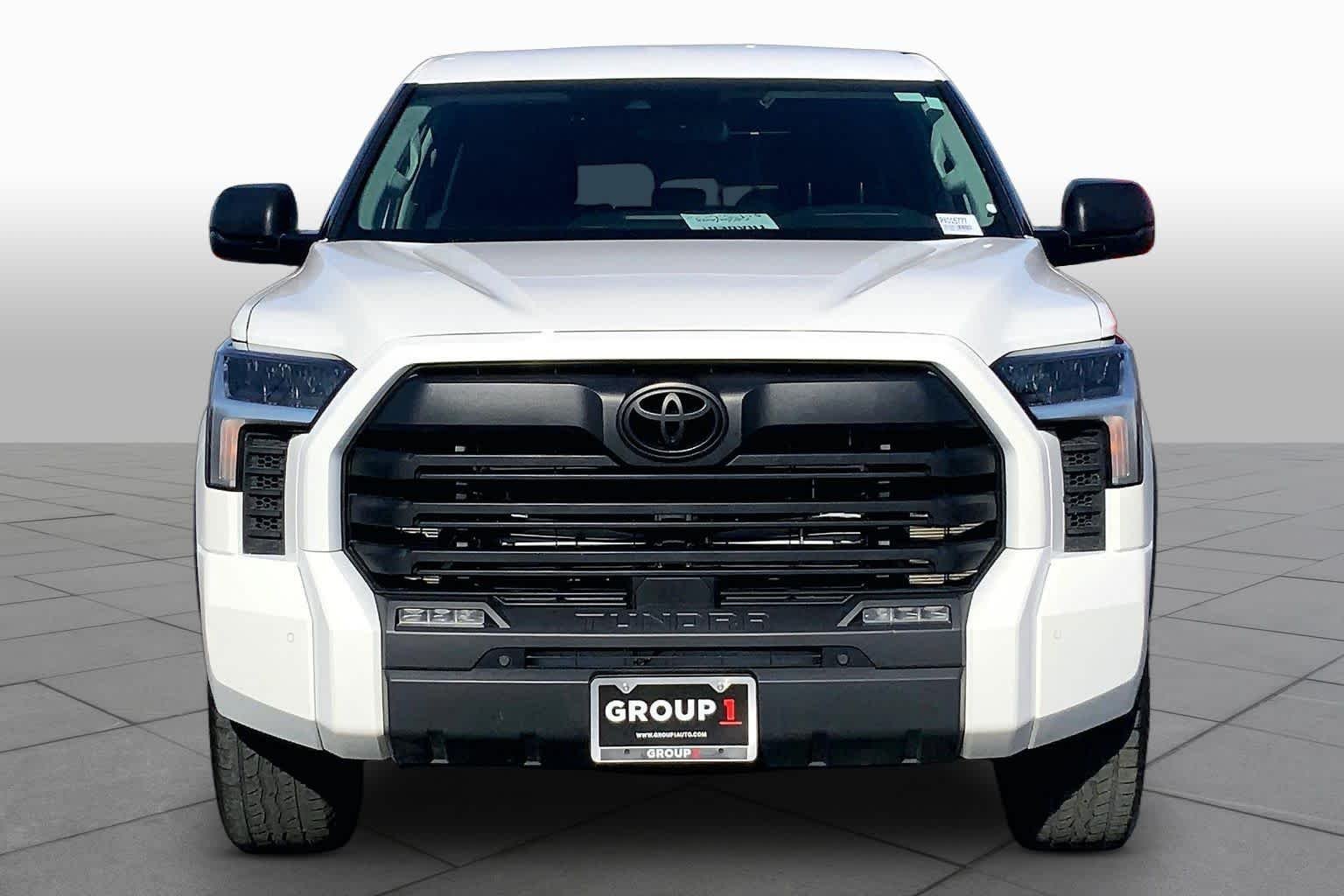 Used 2023 Ice Cap Toyota SR5 image 4
