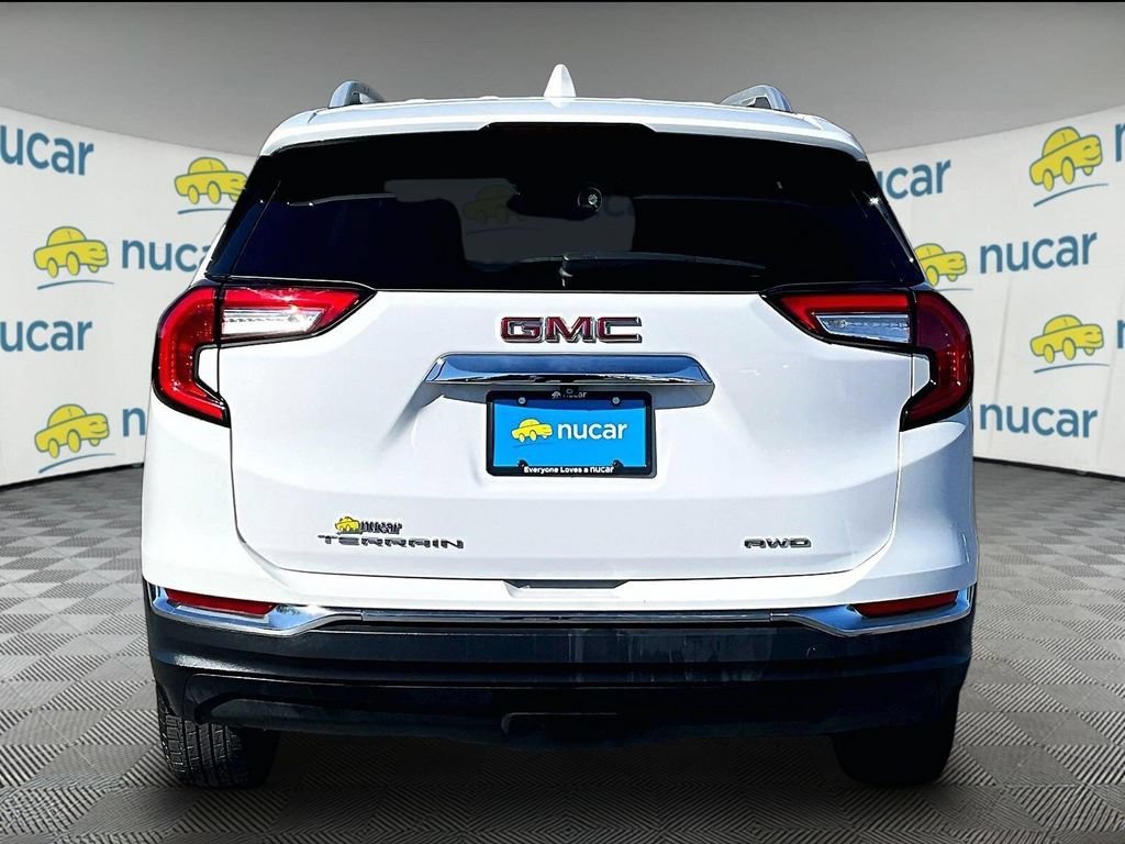 Used 2024 Summit White GMC SLT image 5