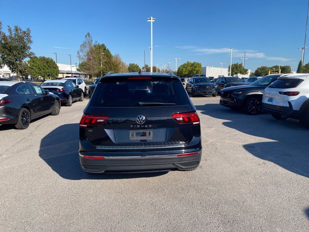 Used 2023 Black Volkswagen 2.0T SE image 6