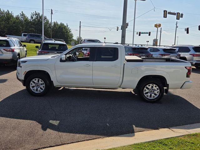Used 2024 White Nissan SV image 4