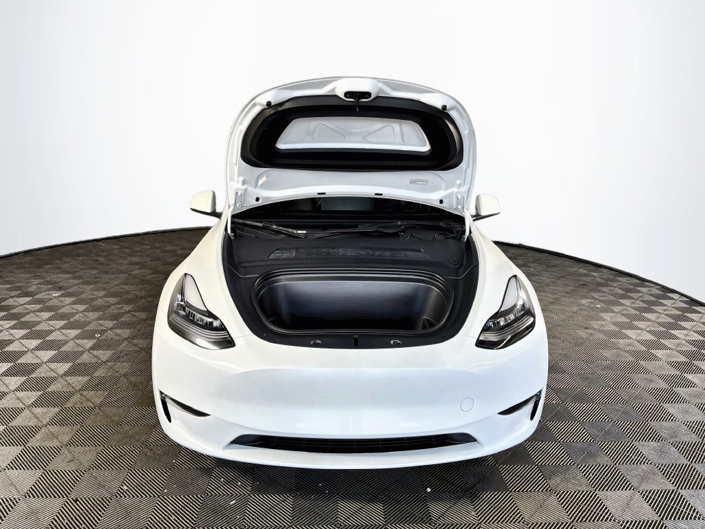 Used 2023 White Tesla Long Range image 22