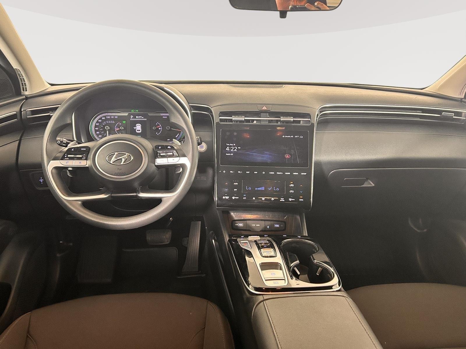 Used 2024 Shimmering Silver Hyundai Blue image 5