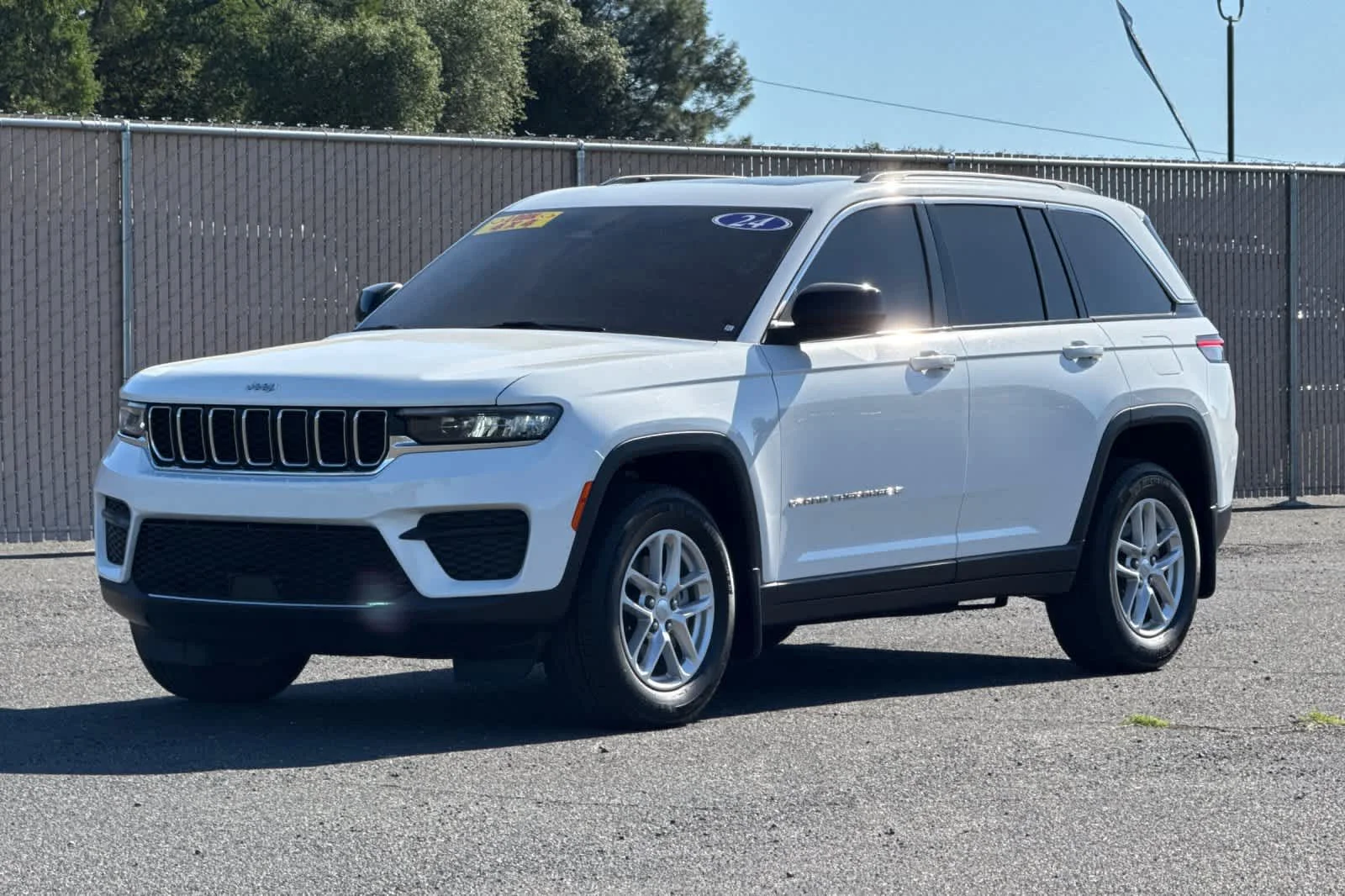 Used 2024 Bright White Clearcoat Jeep Laredo X image 7