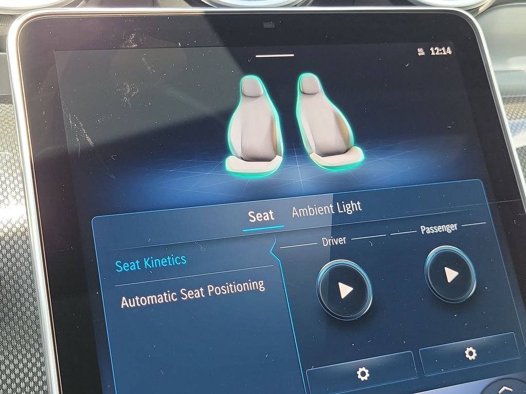 New 2027 Polar White Mercedes-Benz GLC 300 image 28