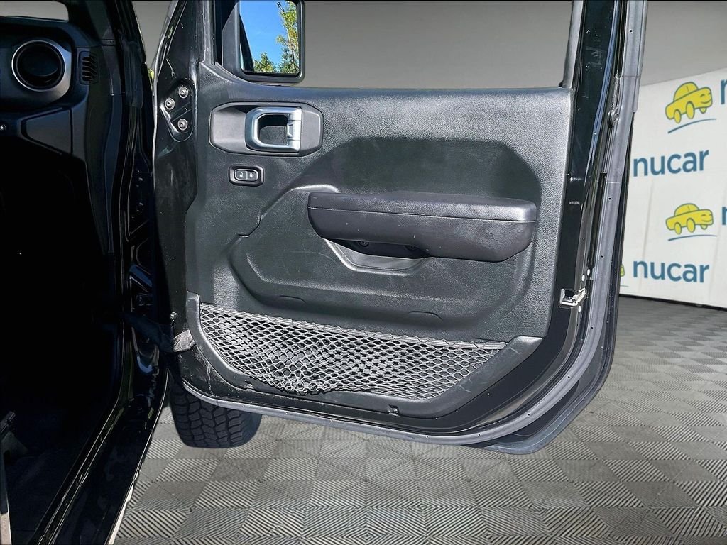 Used 2020 Black Jeep Sport image 26