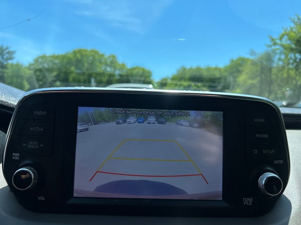 Used 2019 Orange Hyundai SE image 32