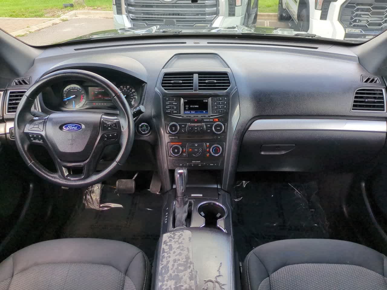 Used 2017 Magnetic Metallic Ford XLT image 15