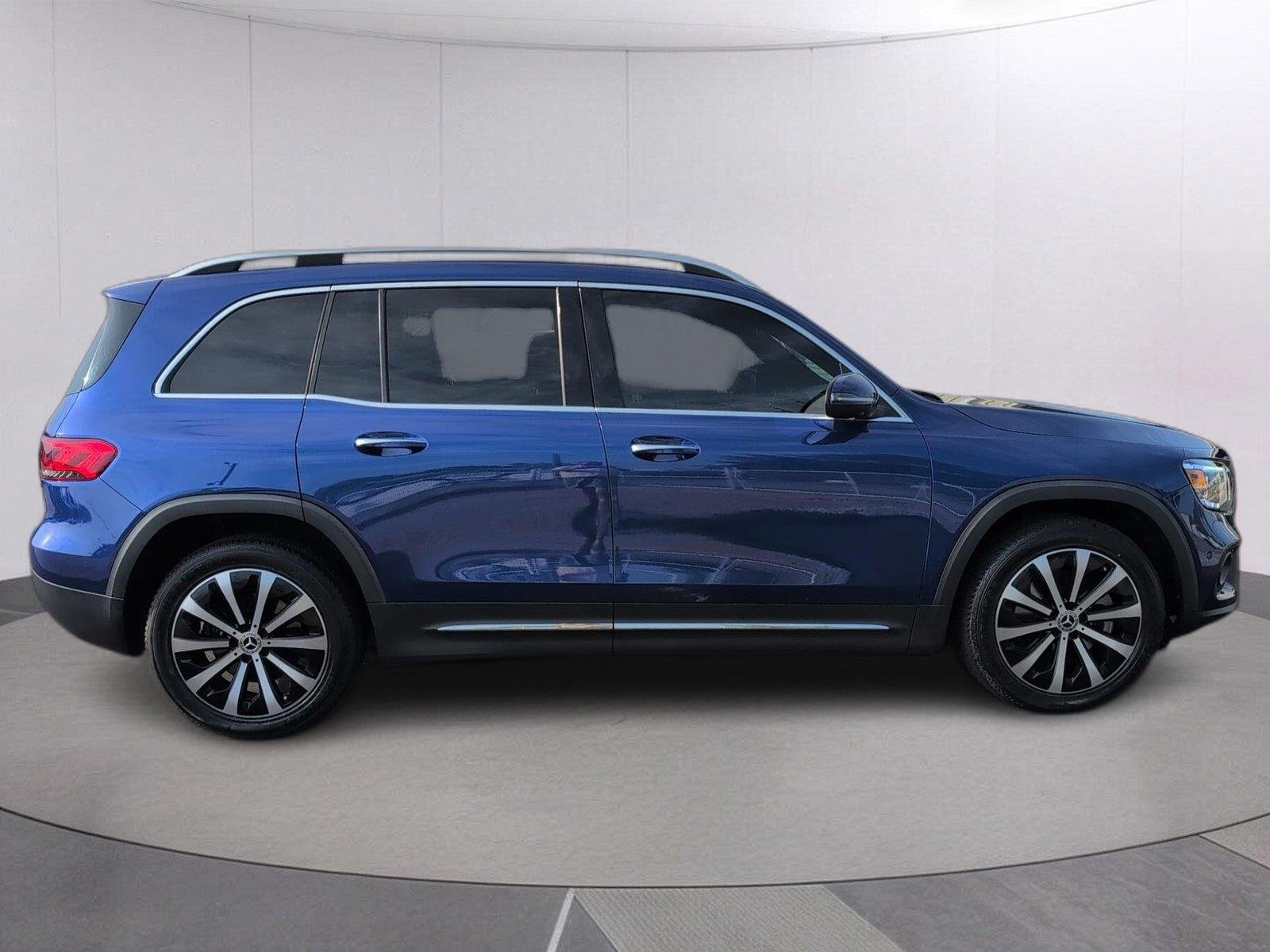 Used 2021 Galaxy Blue Metallic Mercedes-Benz GLB 250 image 8