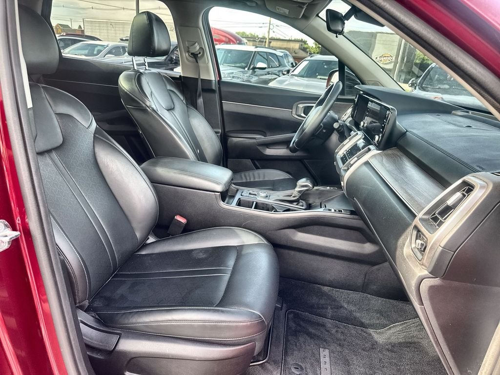 Used 2022 Red Kia X-Line EX image 23