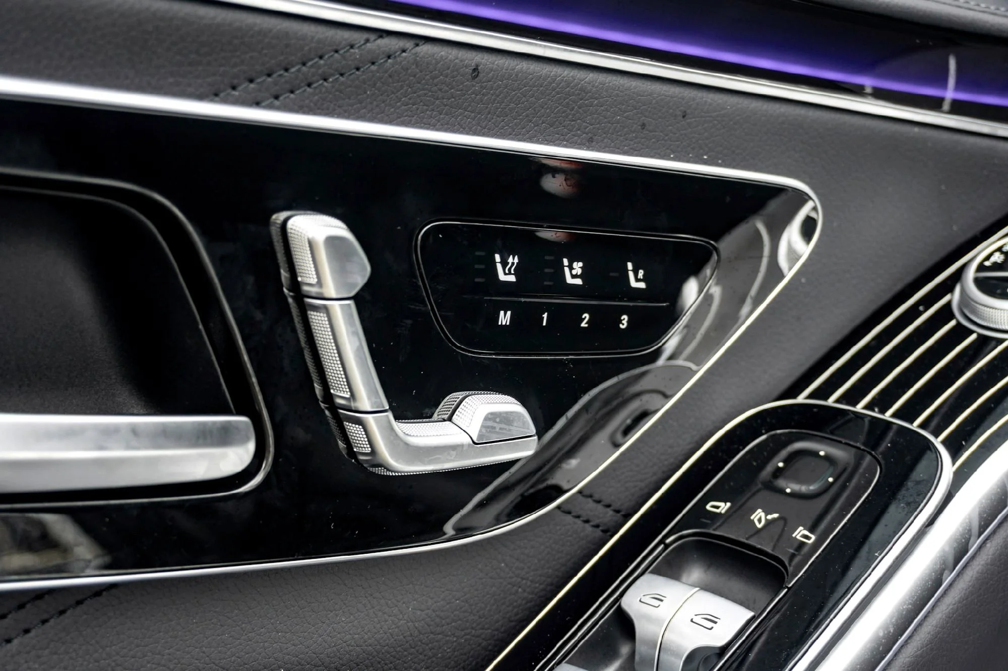 New 2026 White Mercedes-Benz AMG® S 63 E image 8