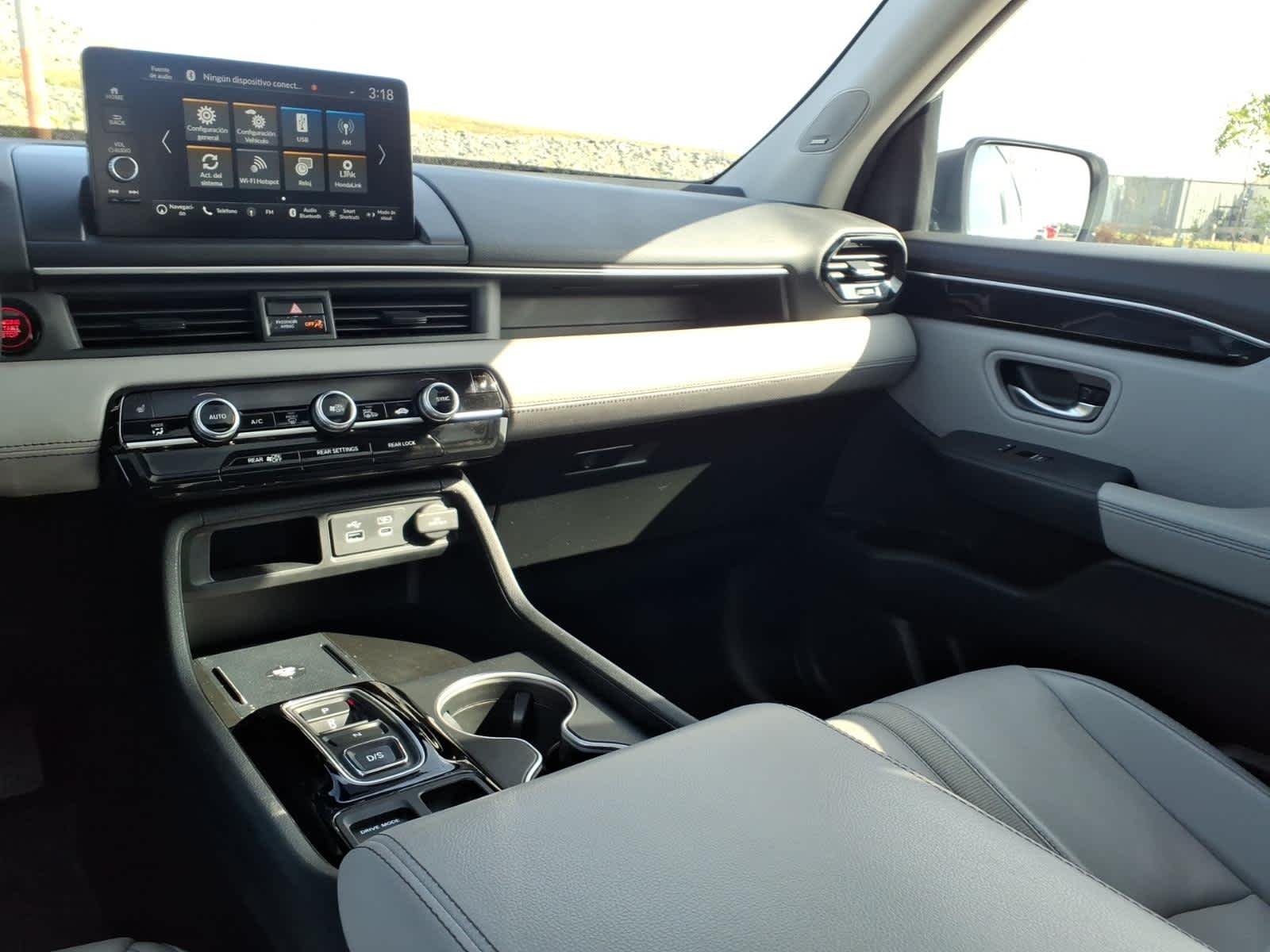 2024 Honda Pilot Touring - Photo 15