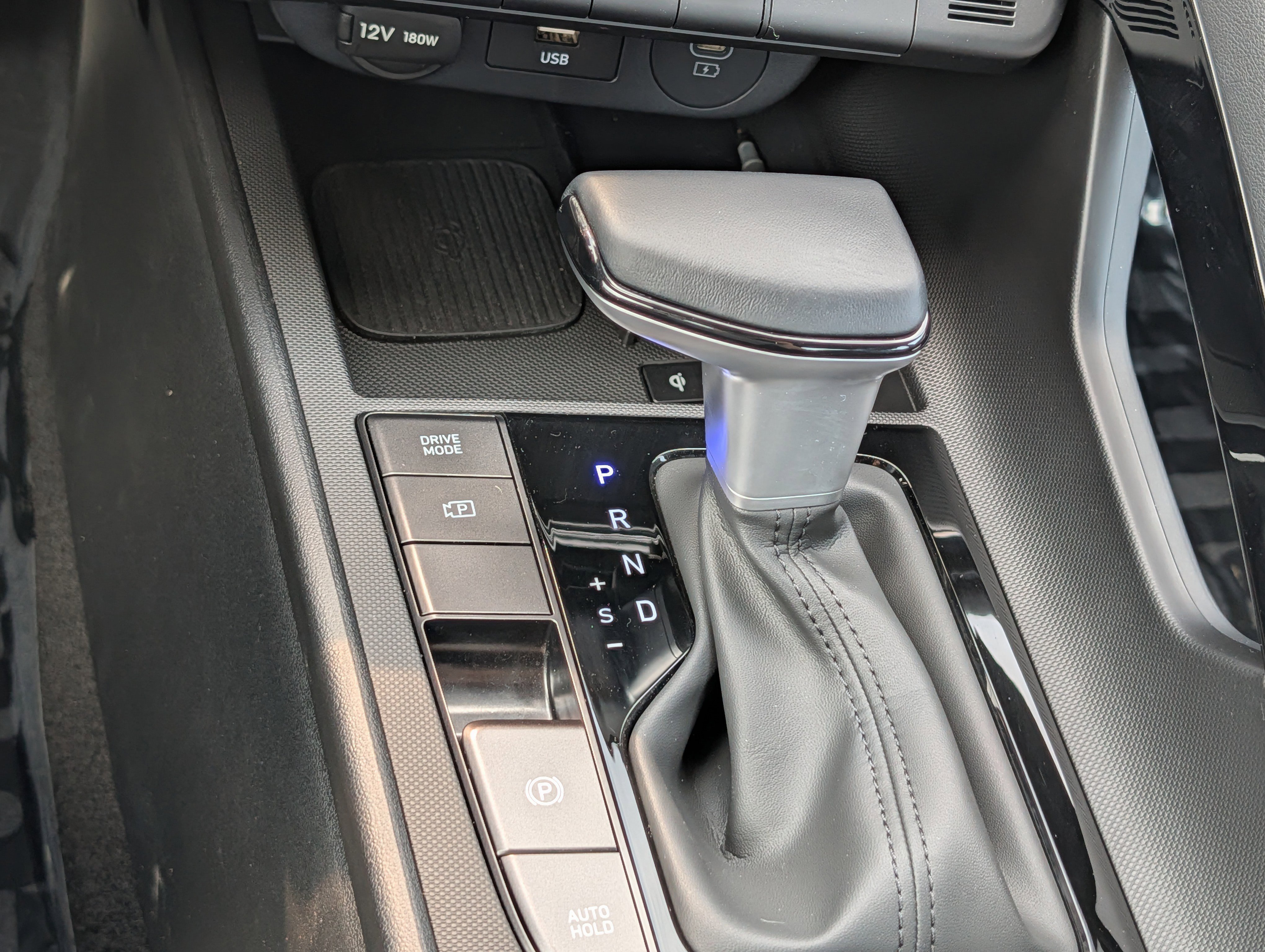 2025 Hyundai Elantra Blue - Photo 24