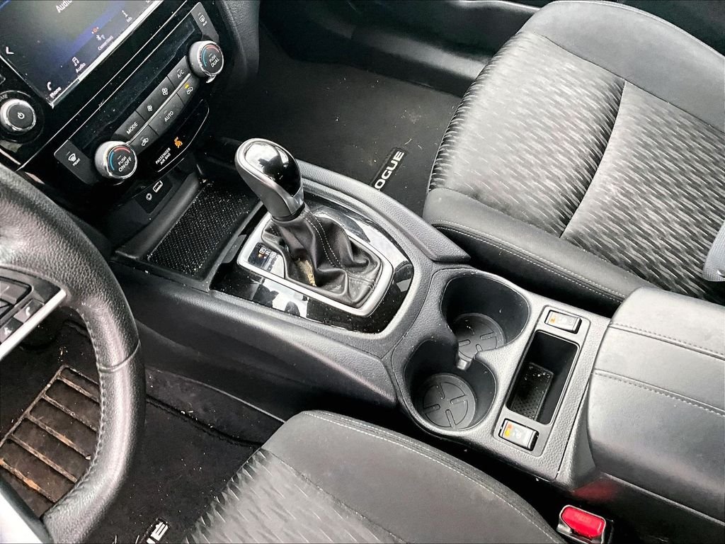 Used 2019 Caspian Blue Metallic Nissan SV image 20