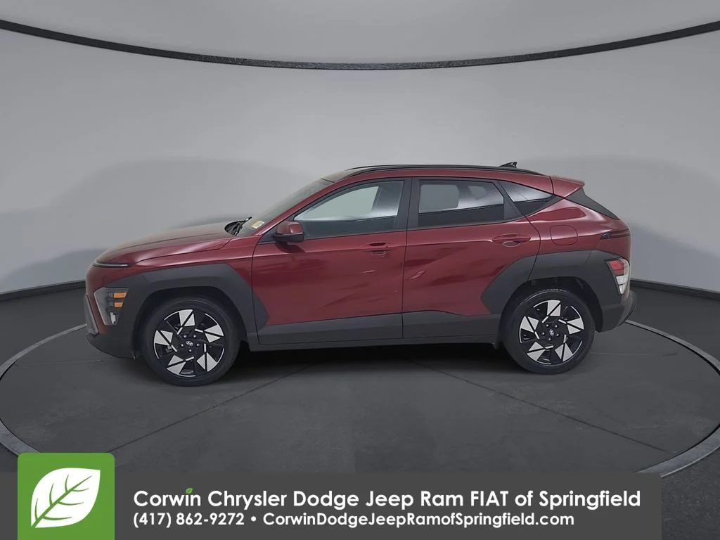 Used 2025 Red Hyundai SEL image 8