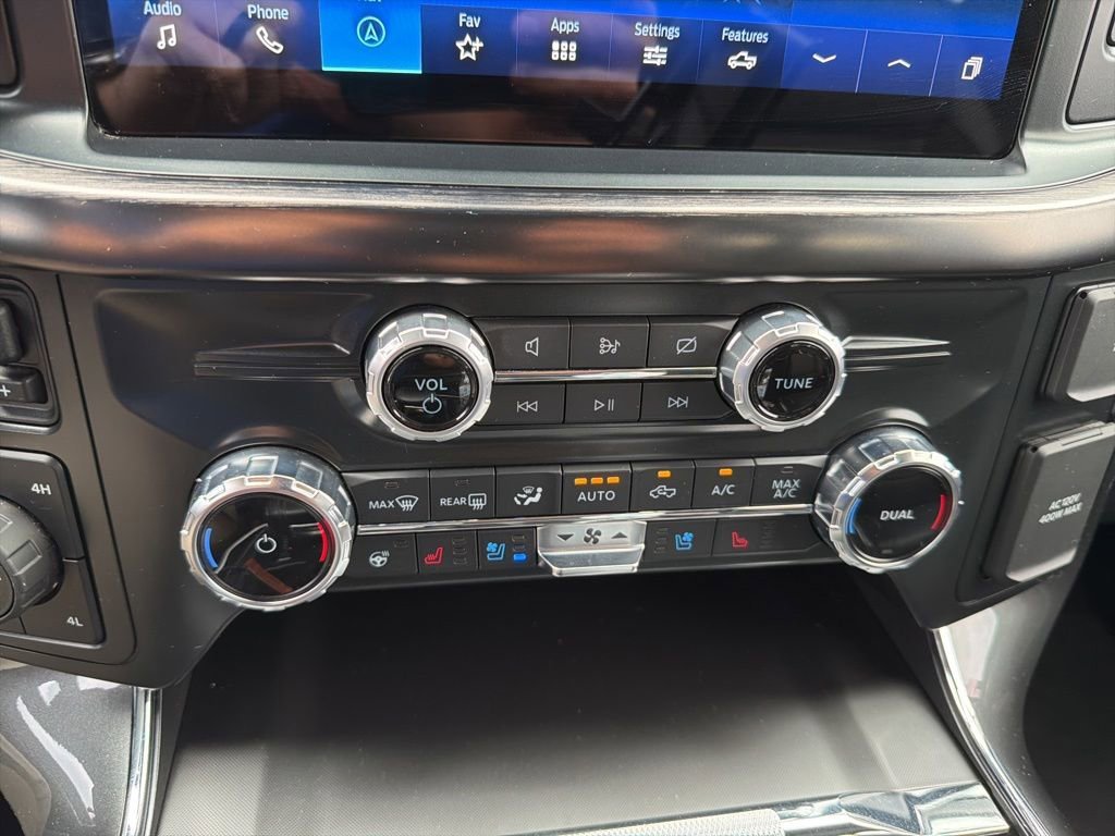 Used 2022 Red Metallic Ford LARIAT image 16