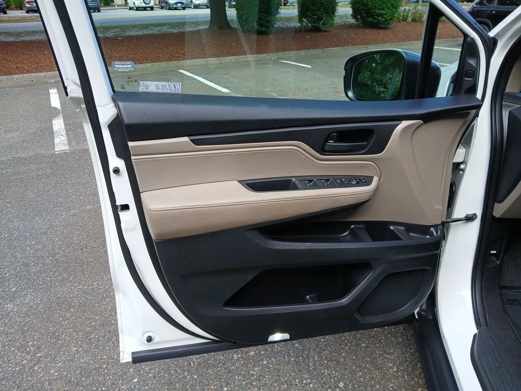 Used 2020  Honda EX image 21